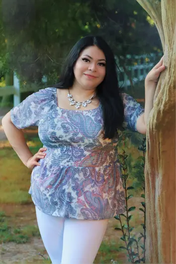 Liz Laparra