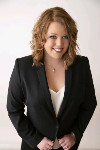 Lynette Neibaur