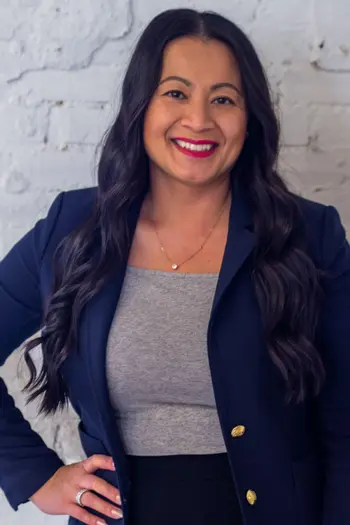 Cathy Le