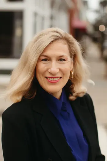 Nina Endicott