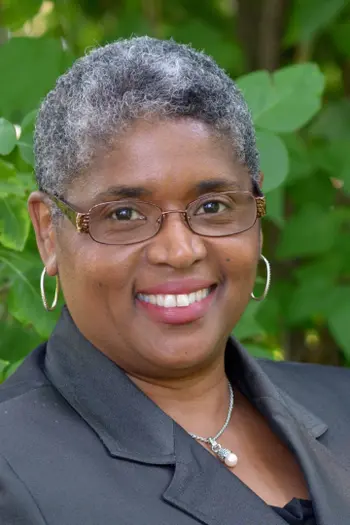 Leona Emanuel Thomas