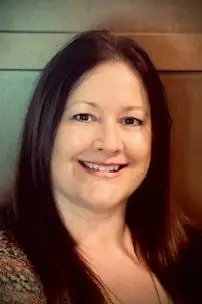 Shelly Roberts-Woods