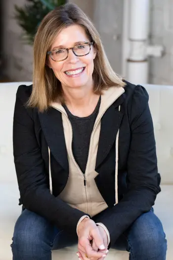 Jennifer Wolff