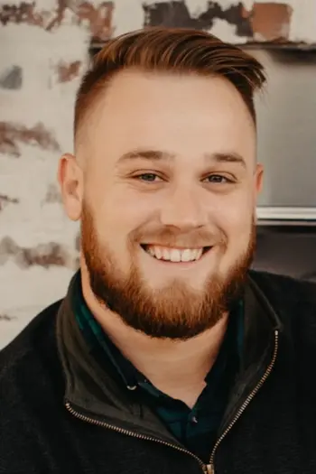Zach Cummins