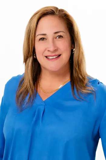 Gina De Alba