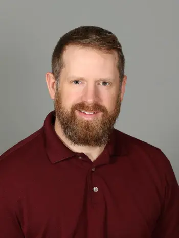 Brady Lee