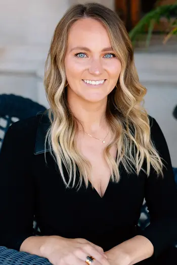 Kelly Schneider