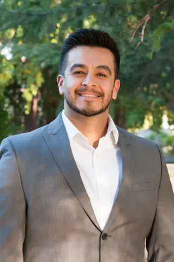 Neil Espinosa Medina