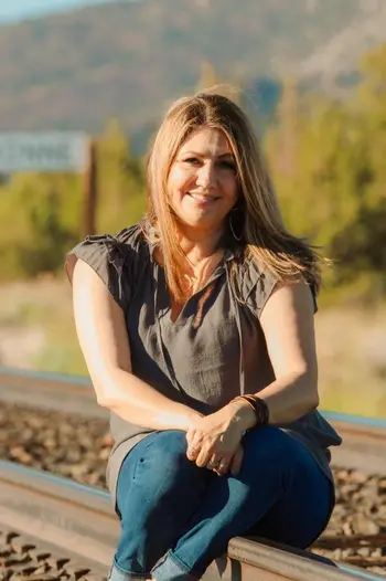 Sonia Folston