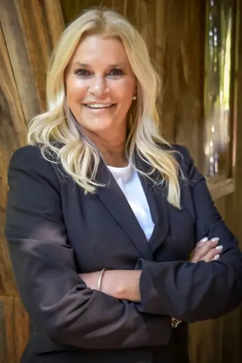 Deb Steeves