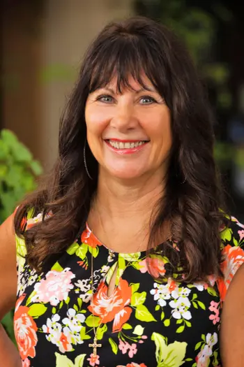 Linda Cheechov-Brazelton