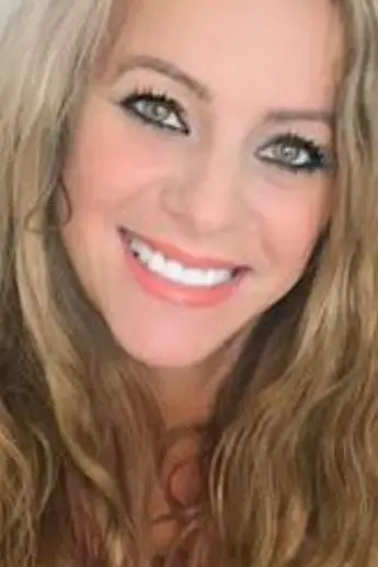Stephanie Thomopoulos