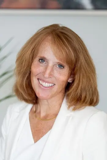 Lori Hamilton
