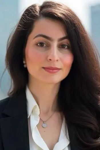 Zahra Bazgir