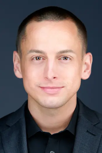 Zac Lee