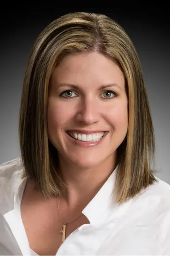 Mandi Akins