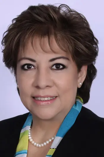 Yolanda Escobar-Flores