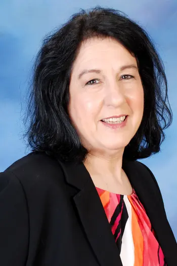 Bette Salimbas