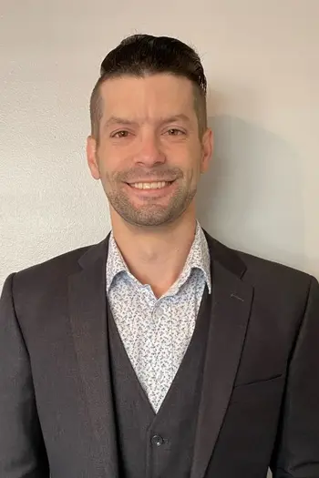 Steven Moore