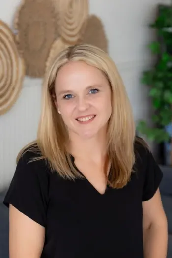 Kelly Hutchison