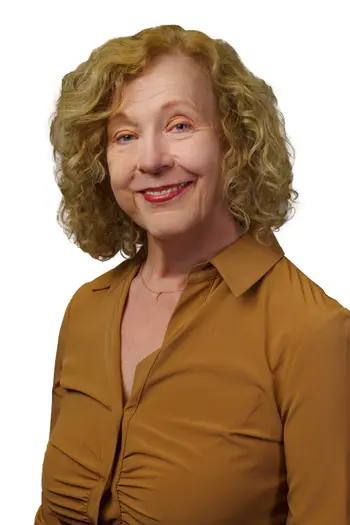 Leslie Howell