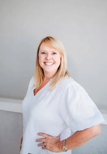 Julie Dwyer