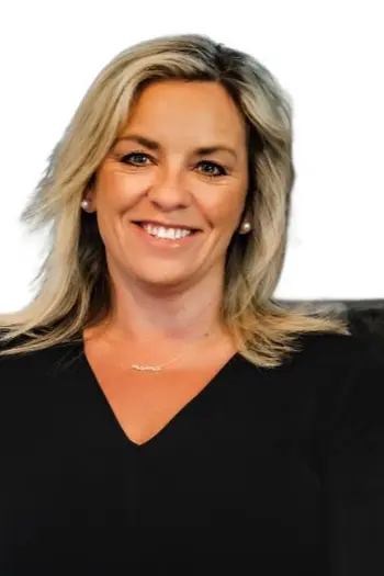 Suzanne Shilling