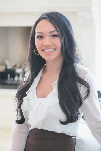 Zoe Ho