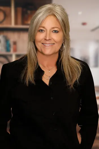 Lisa Sell