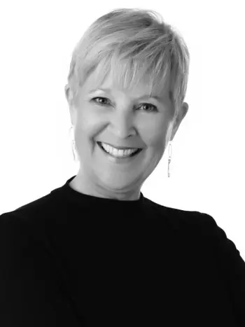 Claudia Kelley
