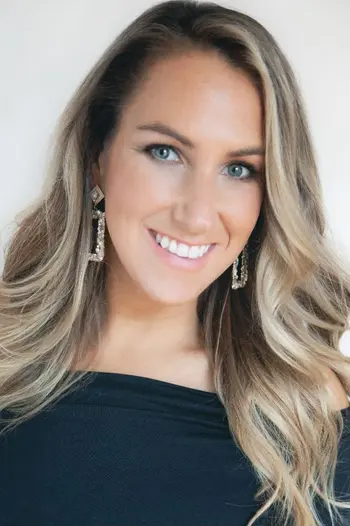 Briana Fecteau