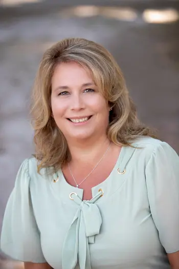 Shawna Lewis