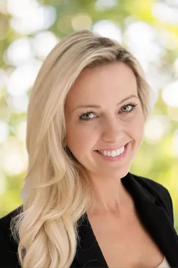 Melanie Bisson