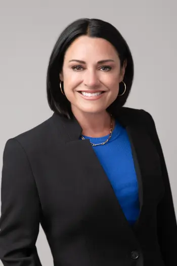 Laura Tomaiolo Glynn