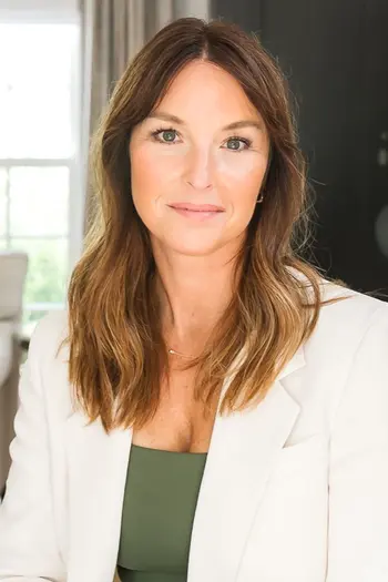 Julie McKenna
