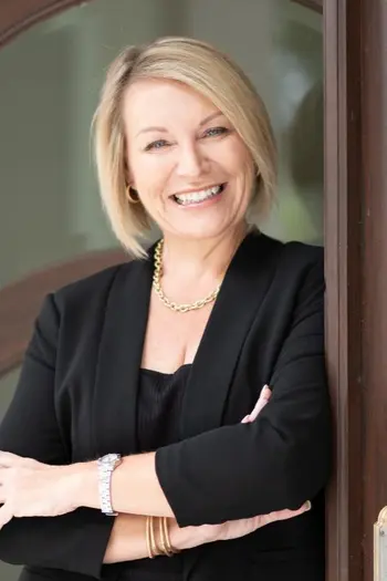 Nikki Ansons