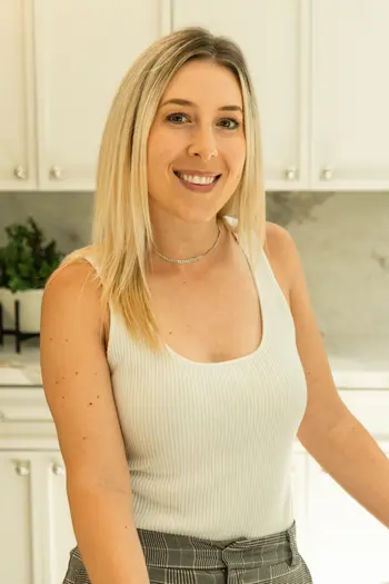 Lauren Foster
