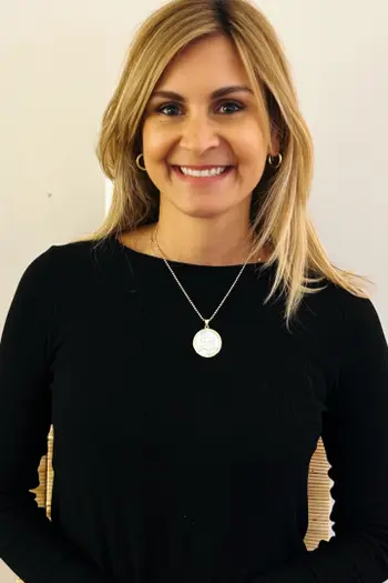 Kristi Azzinaro