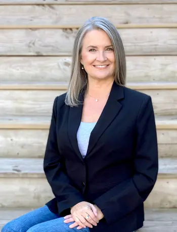 Tara Fuller Thomas