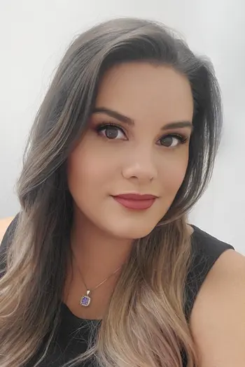 Brittni Lares
