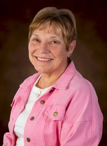 Dee Ellis