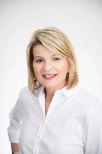 Lesa Bodnar