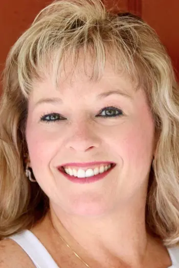 Shelly Thompson