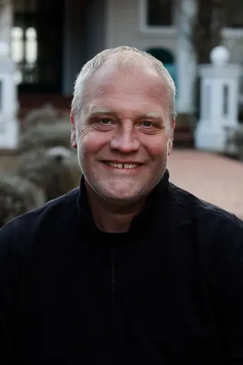 Brett Warner