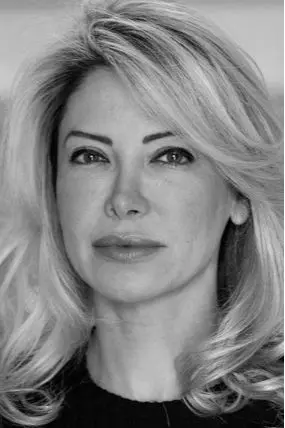Kathy Bayat