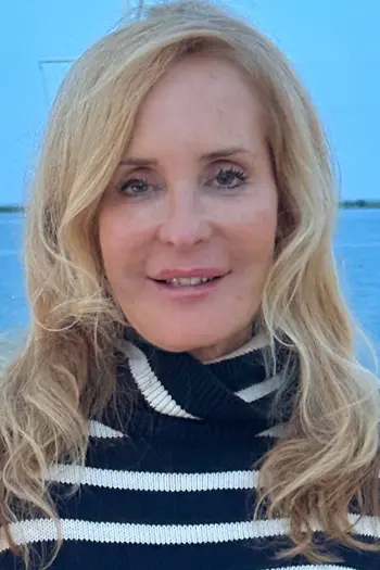 Suzanne McGovern