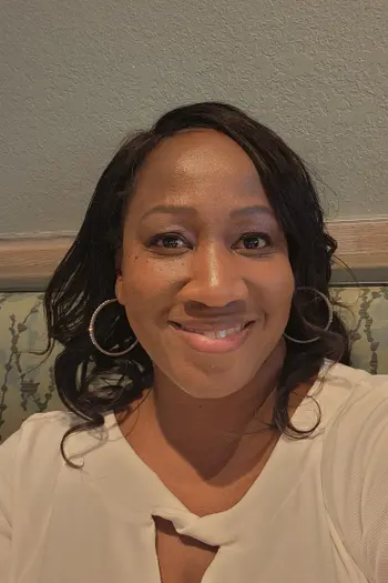 Zakiyyah Calhoun