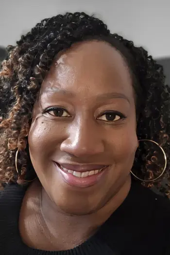 Zakiyyah Calhoun