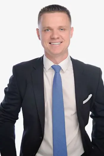 Derek Barra