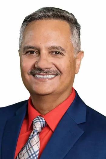 Ruben B Fernandez